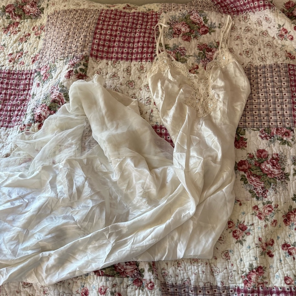 Elegant Lace Trim White Nightgown